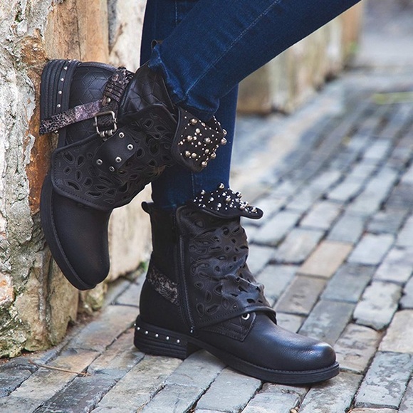 Combat Boots with Studded Heels Biker Shoes-Black - Picture 2 of 7